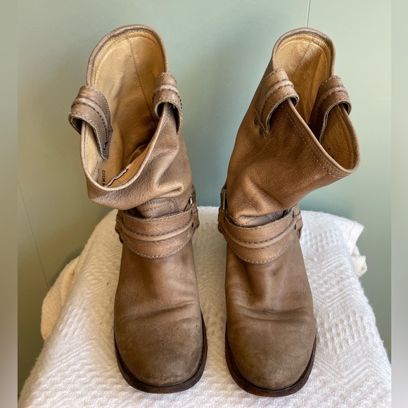 Frye Carmen Harness Short Boots, Grey Sz US 7 (Runs big) - Picture 3 of 13